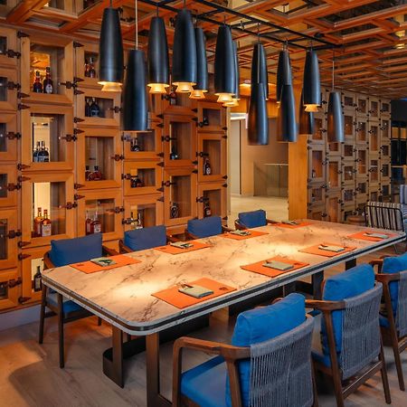 Four Points By Sheraton Кампала Екстериор снимка