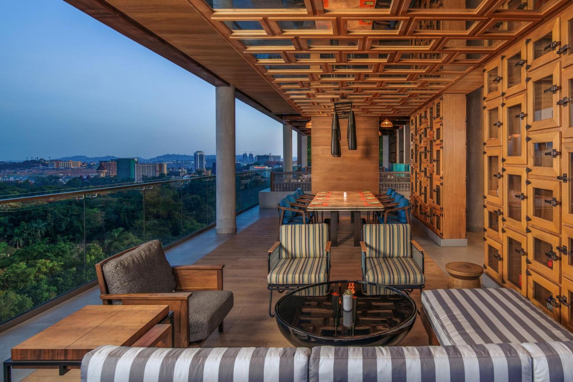 Four Points By Sheraton Кампала Екстериор снимка