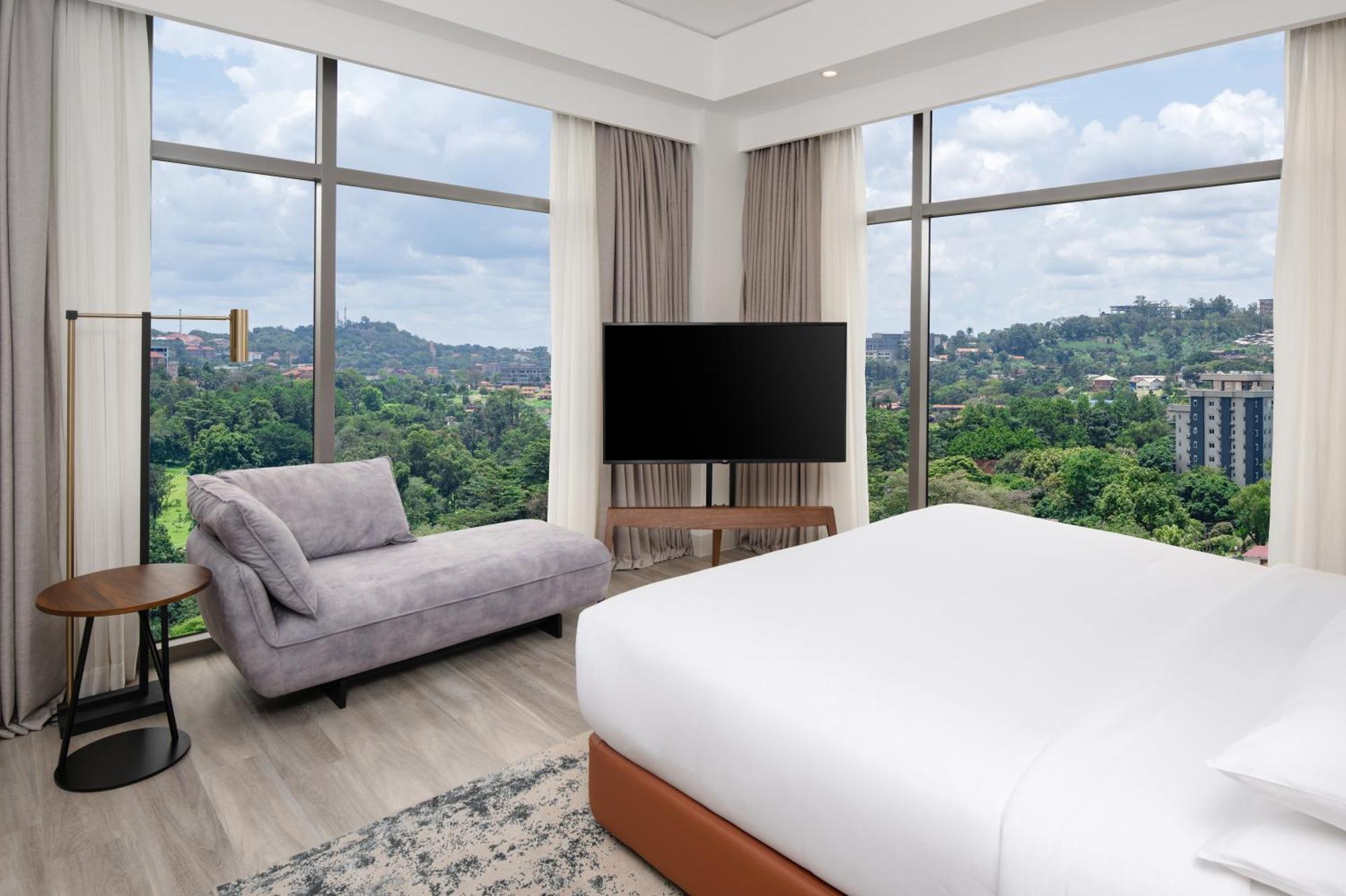 Four Points By Sheraton Кампала Екстериор снимка